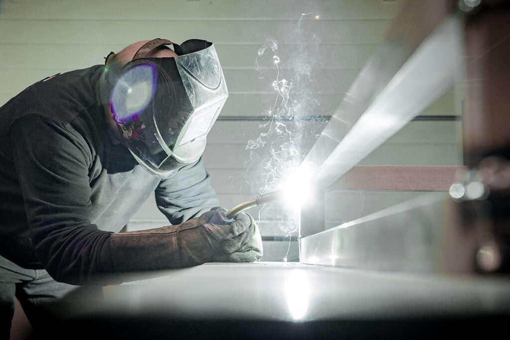 Maatwerk automatisch hek en automatische poort — Lastamar Lokeren